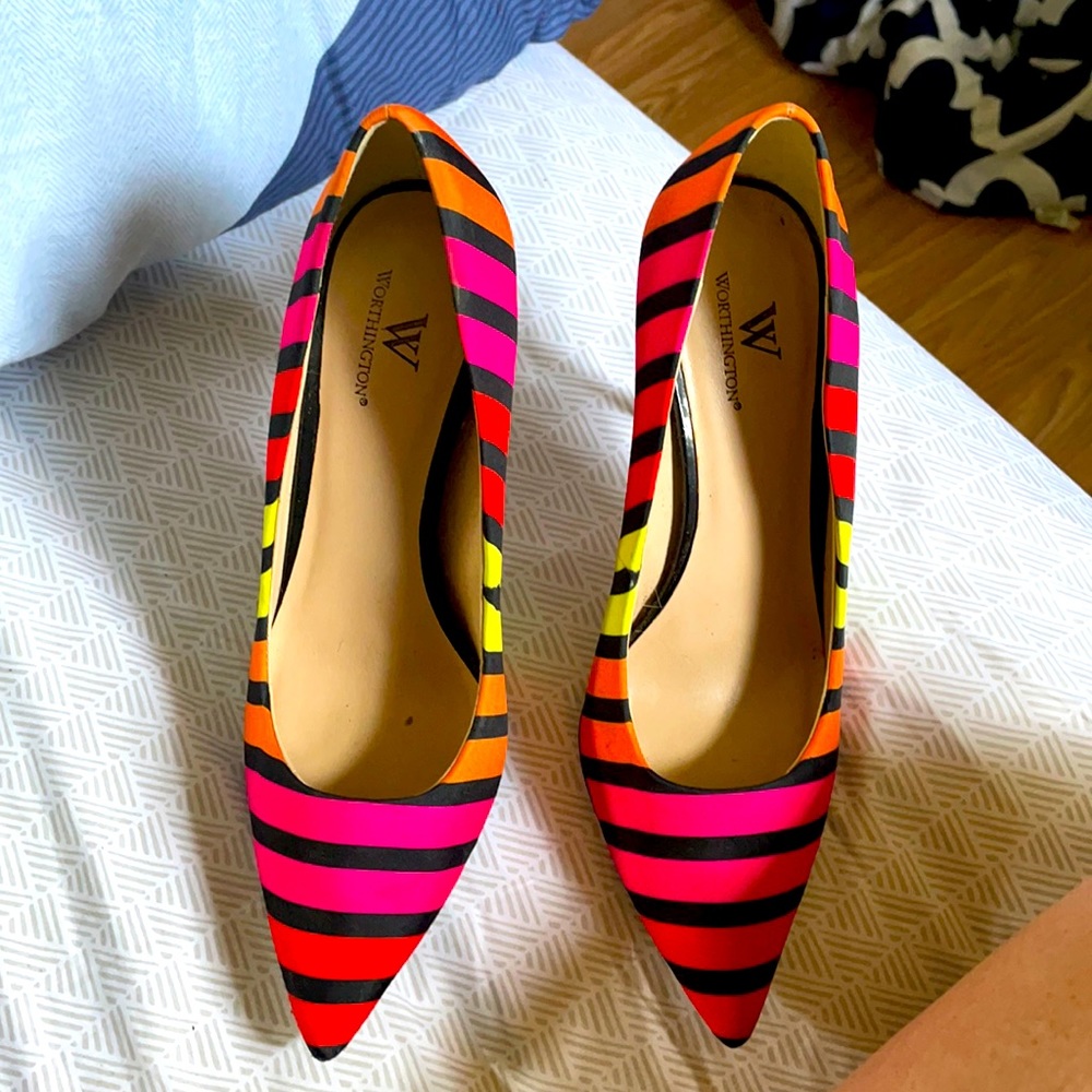 Slightly used heels, only worn twice!